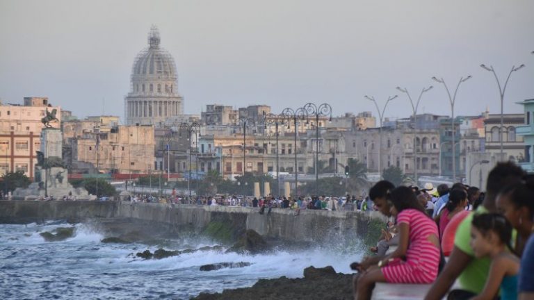 Nuevo año en Cuba: más mediocridad política, descontento social y economía estatal