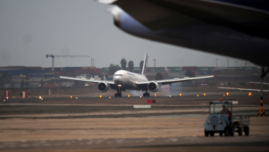 Perú vigila puertos marítimos y aeropuertos ante brote de coronavirus en China