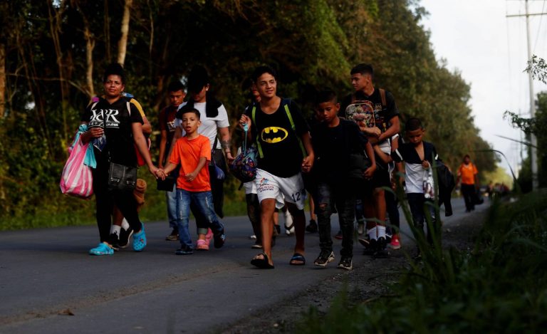 La caravana migrante pone a prueba el pacto migratorio entre México y EE UU