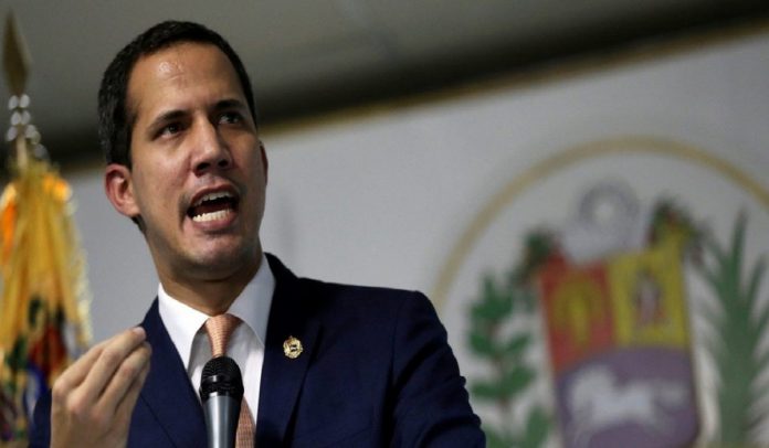 Guaidó publicó carta dirigida a la FFAA dejando constancia que la entrada a la AN es del pueblo