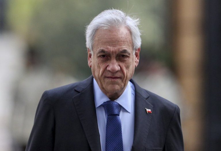 Piñera reconoce que la Constitución «es el centro de la polémica» en Chile