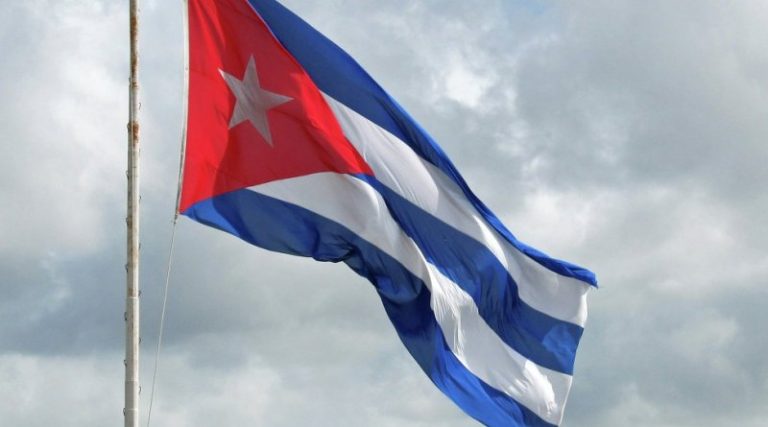 Cuba confirma acuerdos para vuelos de repatriación de EEUU