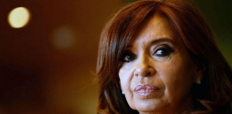 Fiscalía pide 12 años de cárcel e «inhabilitar» a Cristina Fernández