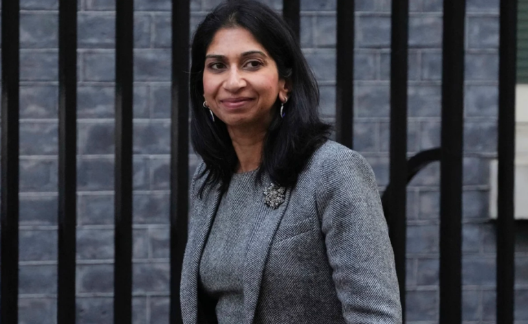 Dimite ministra británica de Interior, Suella Braverman