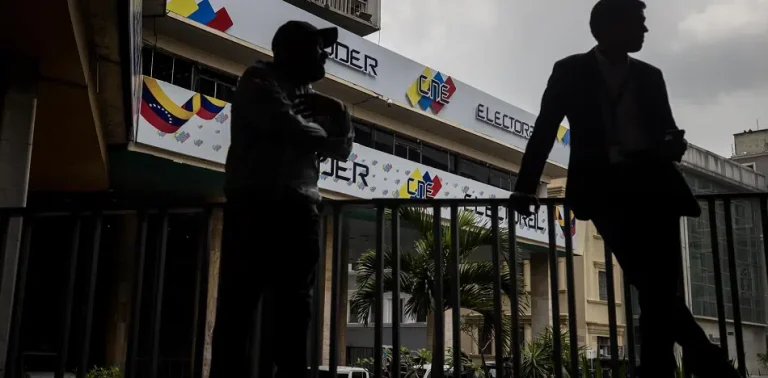 Chavismo solo permitirá votar a 1,72% de los venezolanos en el exterior