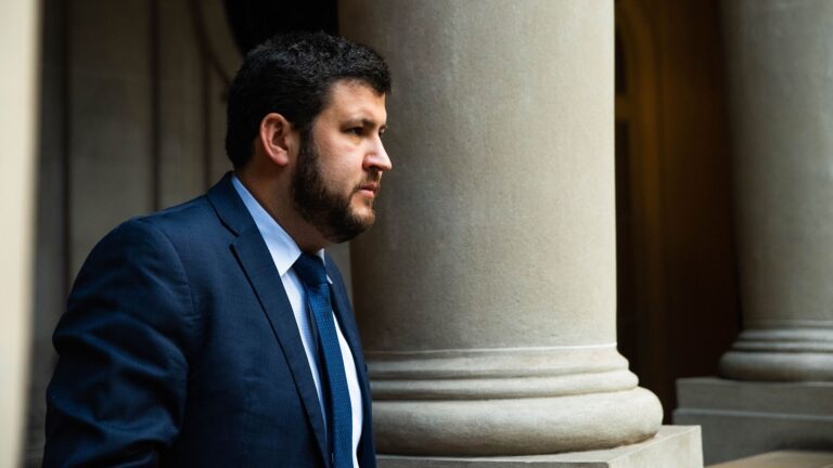 108.000 venezolanos han huido del país desde el 28J por persecución política, según Smolansky