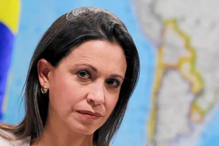 La Fiscalía chavista abre una investigación a María Corina Machado por «traición a la patria»