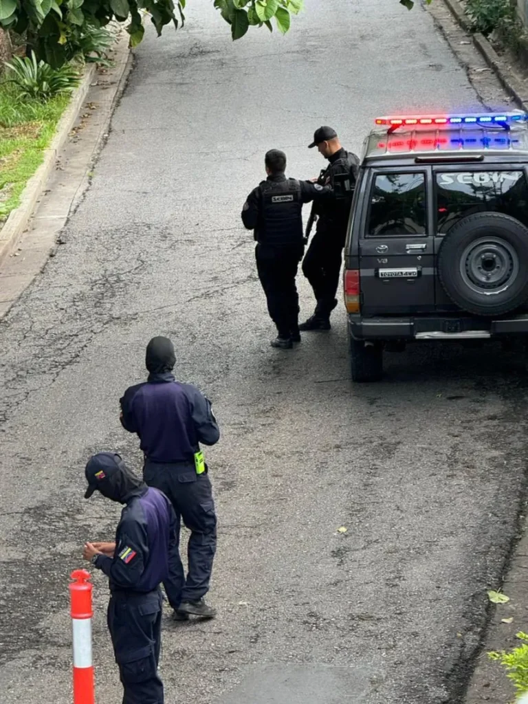 Oposición venezolana exige salvoconducto para activistas en embajada de Argentina